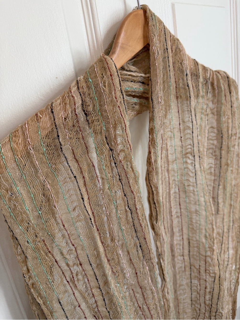๐ 5/$25 Neutral Textured Fall Scarf with Threaded Color - Picture 4 of 5